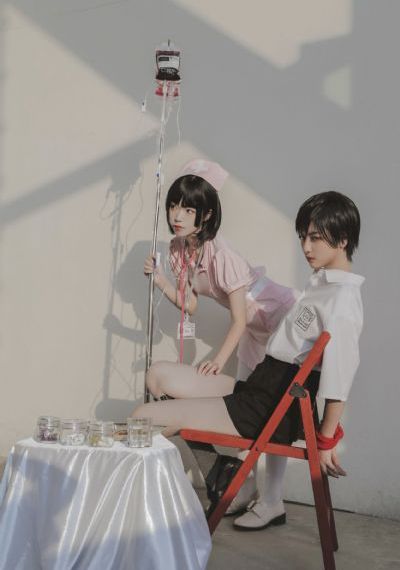 日韩免费自拍_剧情片在线观看高清