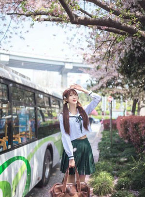 欧美顶级女星唱歌_4K在线观看视频